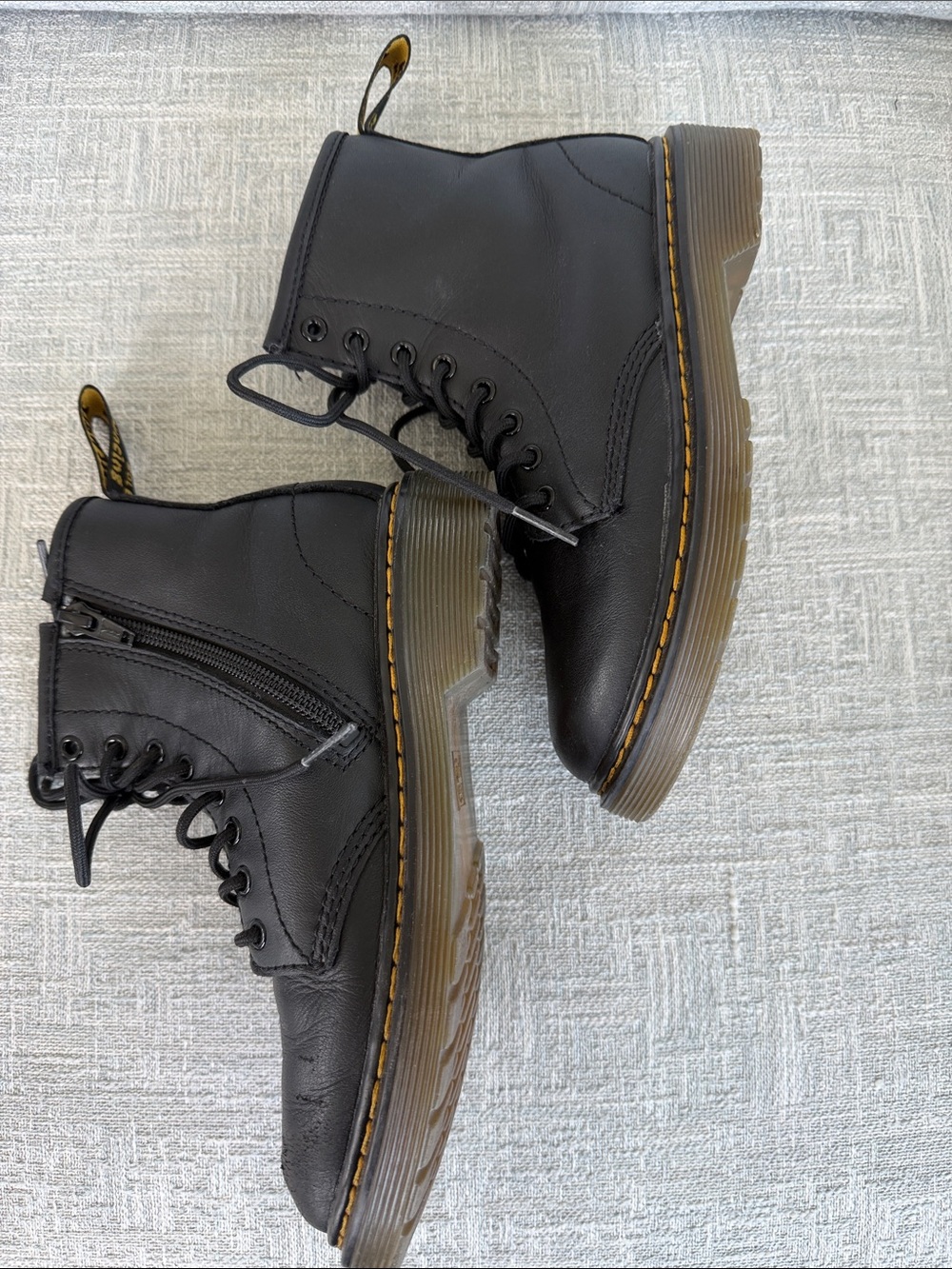 Dr. Martens Black Boots Girls Size 1 - Picture 3 of 11